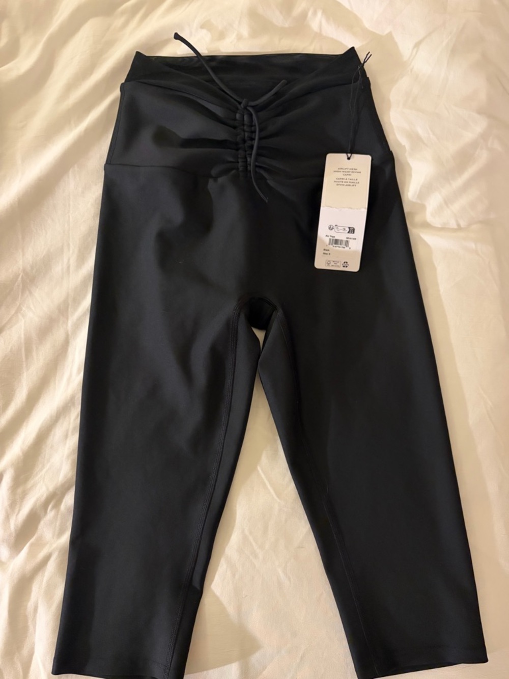 Alo Airlift Mesh High-Waist Divine Capri - Picture 3 of 5